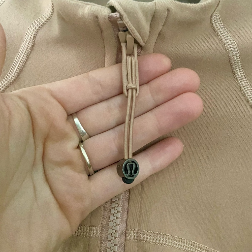 Lululemon Define - image 6